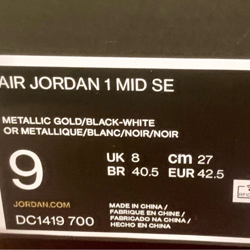 Nike Air Jordan 1 Mid SE "Metallic Gold" - Picture 16 of 16
